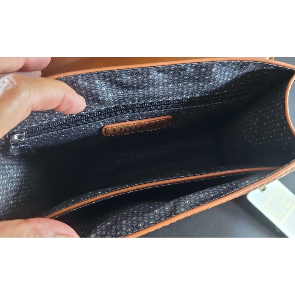 Urban Expressions Brown Vegan Leather Purse With Crossbody Strap - Picture 4 of 5